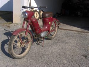 Motocykl Jawa 550 Pionýr (Pařez) z roku 1958 v původním stavu