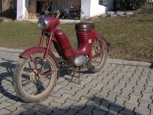 Motocykl Jawa 550 Pionýr (Pařez) z roku 1958 v původním stavu