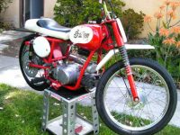 Americký mini motocykl Indian Boy Racer s motorem Jawa 20 Pionýr