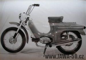 Prototyp Jawa 22 plánovaný pro export do USA zleva