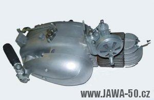 Motor Jawa 550 s karburátorem Jikov 2914 Hz