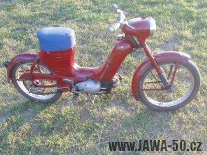 Jawa 50 typ 550 Pionýr (pařez) z roku 1958 v původním stavu