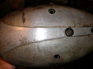 Leštěný střed víka litého do písku Jawa 550