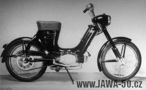 Jawa 50 typ 550 Pionýr (pařez)