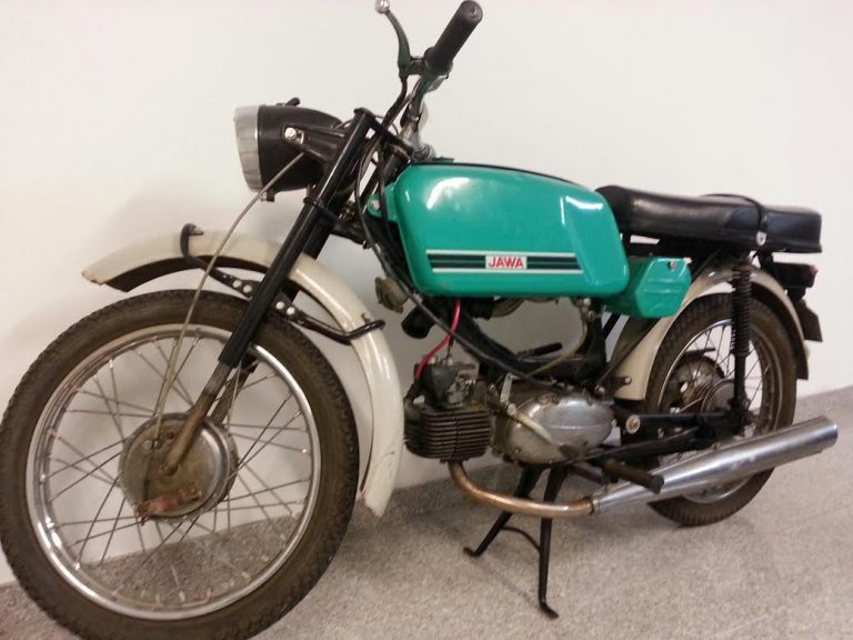 Vývozní Jawa 23M Mustang se sníženým výkonem – Jawa 50 Pionýr