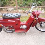 Vývozní (exportní) motocykl Jawa 50 typ 05 Pionýr z roku 1963 pro USA a Kanadu s ukazateli směru, brzdovým světlem a plexi štítem