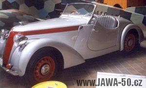 Automobil Jawa Minor kabriolet na výstavě NTM v Praze k 70. výročí vzniku značky Jawa 