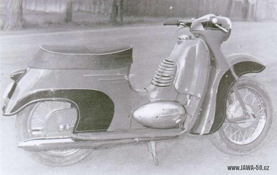 Prototyp Jawy 250 skútru z roku 1959