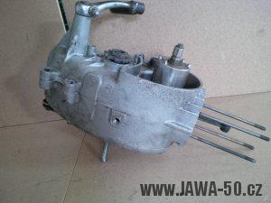 Nejstarší provedení motoru Jawa 550 pařez