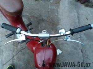 Motocykl Jawa 50 typ 550 Pionýr (pařez) z roku 1958 v originálním stavu - řídítka