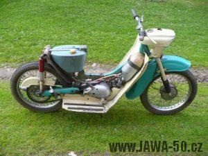 Motocykl Jawa 50 typ 05 z roku 1962 - bez zadního blatníku