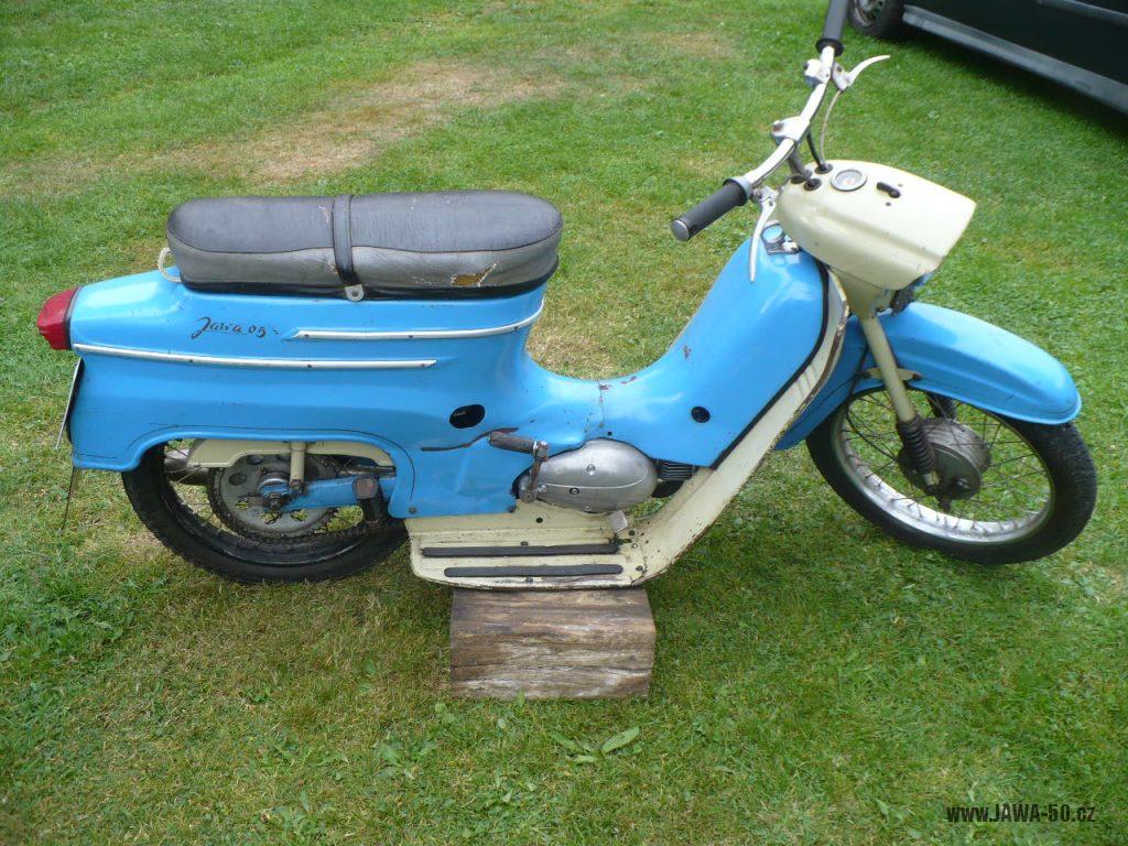 Přechodné provedení motocyklu Jawa 50 typ 05 Pionýr z roku 1964