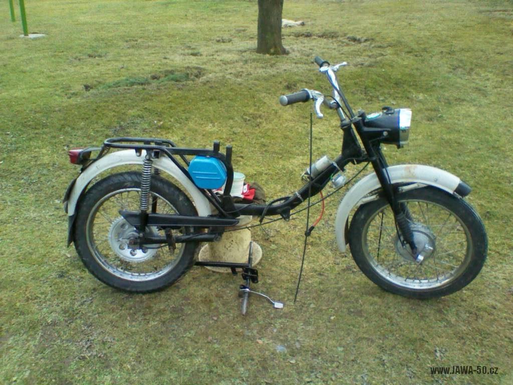 Motocykl Jawa 50 typ 223.200 Mustang z roku 1980