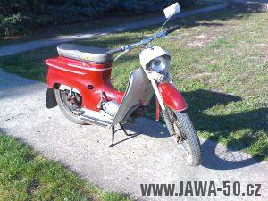 Motocykl Jawa 05 pionýr z roku 1964