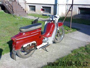 Motocykl Jawa 05 pionýr z roku 1964