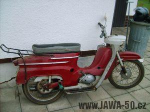 Motocykl Jawa 50 typ 05 Pionýr z roku 1963 v původním stavu