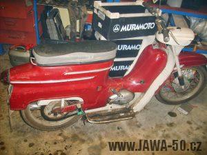 Motocykl Jawa 50 typ 05 Pionýr z roku 1963 v původním stavu