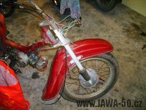 Motocykl Jawa 50 typ 05 Pionýr z roku 1963 v původním stavu