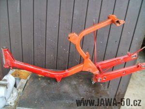 Motocykl Jawa 50 typ 05 Pionýr z roku 1963 v původním stavu - rám (kostra)