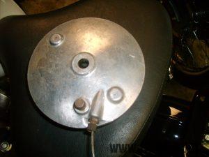 Motocykl Jawa 50 typ 05 Pionýr z roku 1963 v původním stavu - brzdový štít