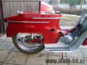 Motocykl Jawa 50 typ 05 Pionýr z roku 1963 v původním stavu