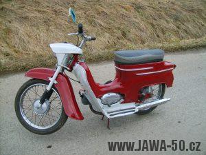 Motocykl Jawa 50 typ 05 Pionýr z roku 1963 v původním stavu