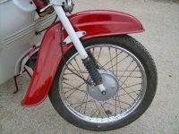 Motocykl Jawa 50 typ 05 Pionýr z roku 1963 v původním stavu - přední kolo, brzdový štít a blatník