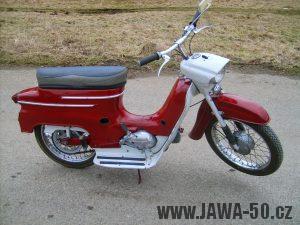 Motocykl Jawa 50 typ 05 Pionýr z roku 1963 v původním stavu
