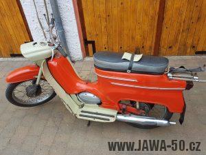 Vývozní (exportní) motocykl Jawa 50 typ 20 Pionýr se sníženým výkonem pro NDR z roku 1969