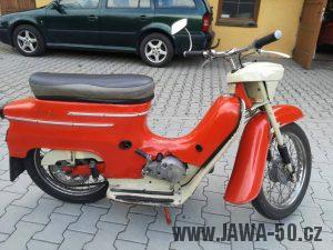 Motocykl Jawa 50 typ 20 Pionýr z roku 1969 v původním stavu