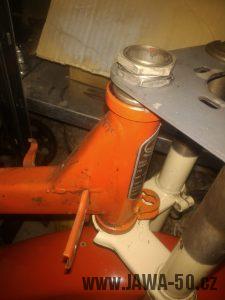 Motocykl Jawa 50 typ 20 Pionýr z roku 1969 v původním stavu - brýle přední vidlice