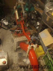 Motocykl Jawa 50 typ 20 Pionýr z roku 1969 v původním stavu - rám (kostra)