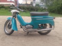 Motocykl Jawa 50 typ 20 Pionýr z roku 1971 v původním stavu, odstín modř tyrkysová