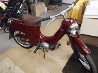 Motocykl Jawa 50 typ 555 Pionýr z roku 1960 v původním stavu - po složení