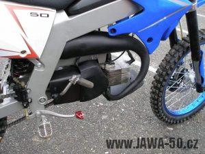 Závodní motocykl Jawa 50 s pětistupňovou převodovkou Jawa 90