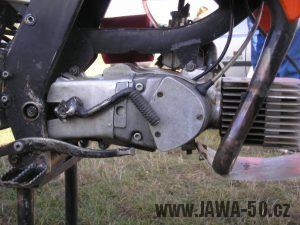 Závodní motocykl Jawa 50 s pětistupňovou převodovkou Jawa 90