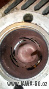 Čtyřkanálový válec motoru Jawa 20