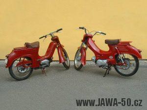 Porovnání motocyklů Jawa 555 Pionýr a Motoscoot Jawa 555 New Pionýr