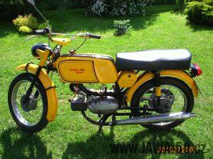 Vývozní motocykl Jawa 50 typ 23 Golden Sport z roku 1972