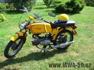 Vývozní motocykl Jawa 50 typ 23 Golden Sport z roku 1972