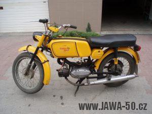 Vývozní motocykl Jawa 50 typ 23 Golden Sport z roku 1972