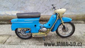 Motocykl Jawa 05 Pionýr z roku 1962 v originálním stavu