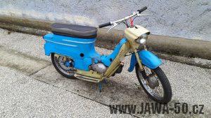 Motocykl Jawa 05 Pionýr z roku 1962 v originálním stavu