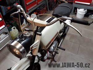 Vývozní motocykl Jawa 23A Mustang z roku 1973 v originálním stavu