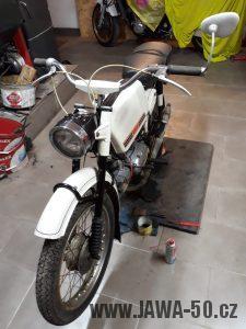 Vývozní motocykl Jawa 23A Mustang z roku 1973 v originálním stavu