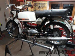 Vývozní motocykl Jawa 23A Mustang z roku 1973 v originálním stavu