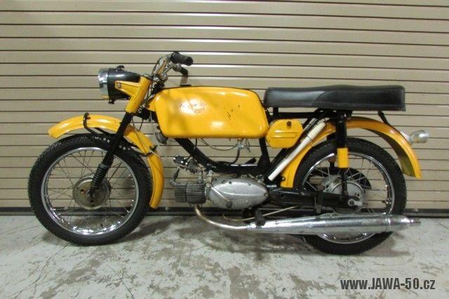 První provedení vývozního motocyklu Jawa 23 Golden Sport z roku 1971 v původním stavu