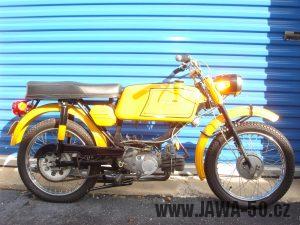 Druhé provedení vývozního motocyklu Jawa 23 Golden Sport z roku 1972