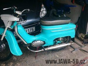 Jawa 50 typ 21 Sport (Pionýr) z roku 1972 s novým typem trubkové kyvné zadní vidlice