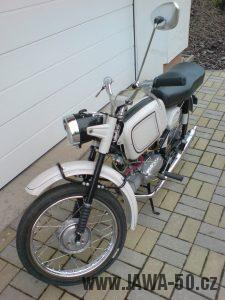 Motocykl Jawa 50 typ 23A Mustang z roku 1971 (druhá výrobní etapa)